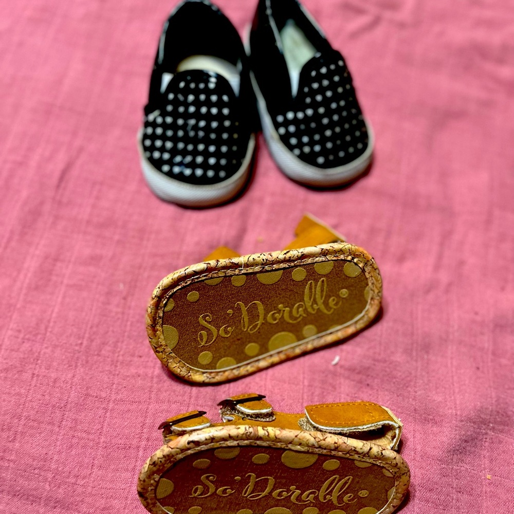 Infant shoes 0-3 mo